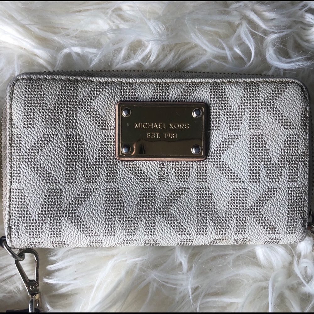 Michael Kors wallet
